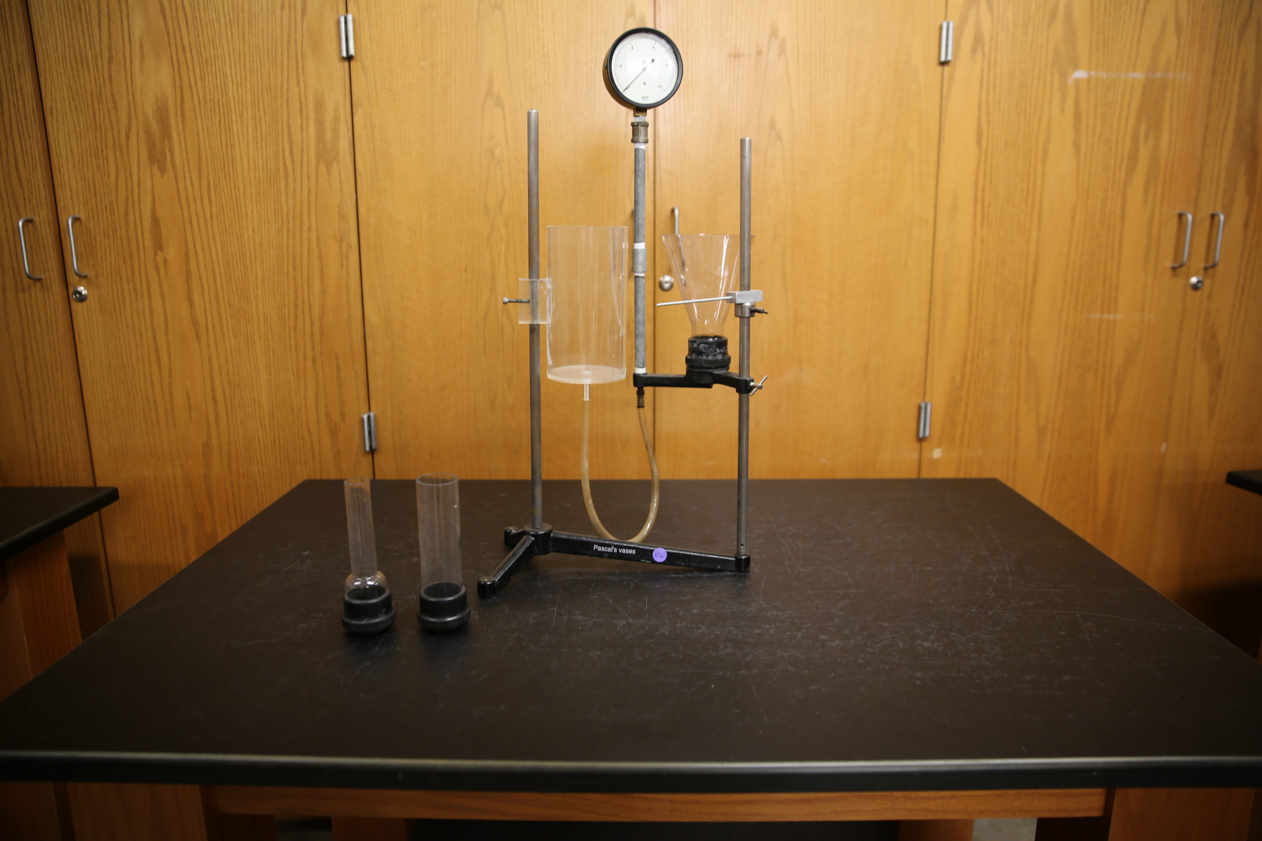 (2B20.40) Pascal’s Vases TAMU Physics Lab Center