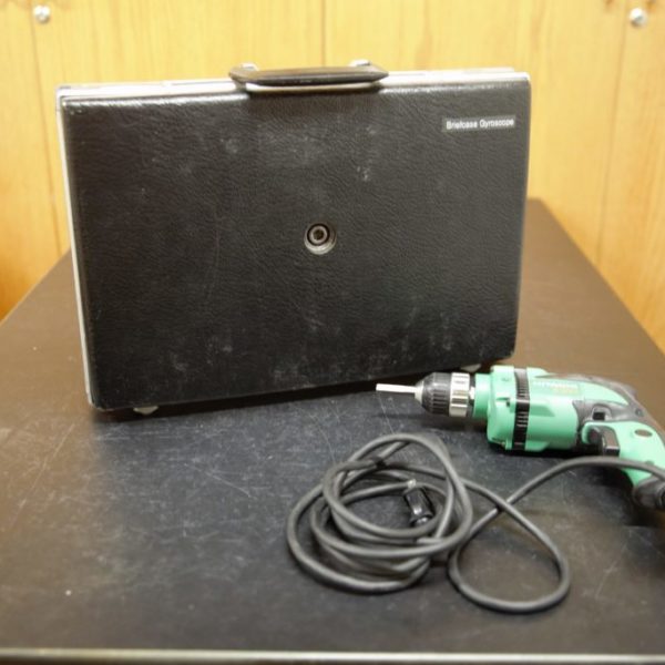 (1Q50.30) Briefcase Gryoscope