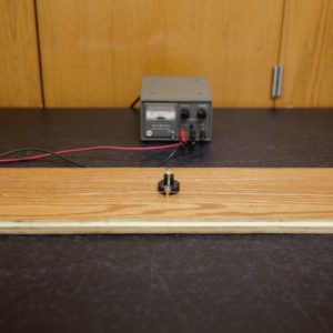 (5D10.20) Voltage Drop Along a Wire