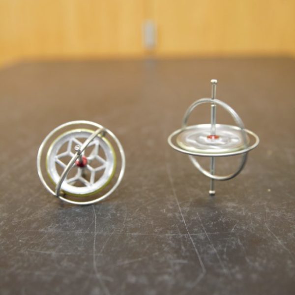 (1Q50.20) Small Gyroscopes